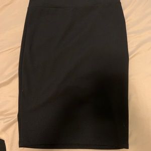 Black faux belted skirt